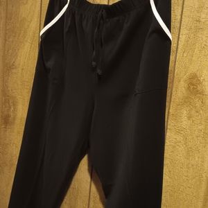 SPOILED ROTTEN U.S.A LONG BLACK SPORT  PANTS. SIZE MISSES XL PETITE.